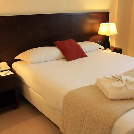 ホテル Ih La Mela ローマ