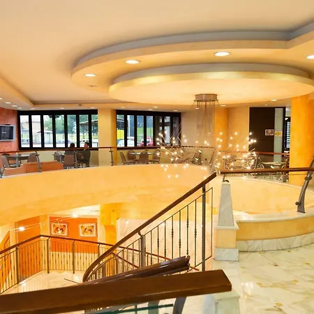 Ih La Mela 酒店 4*